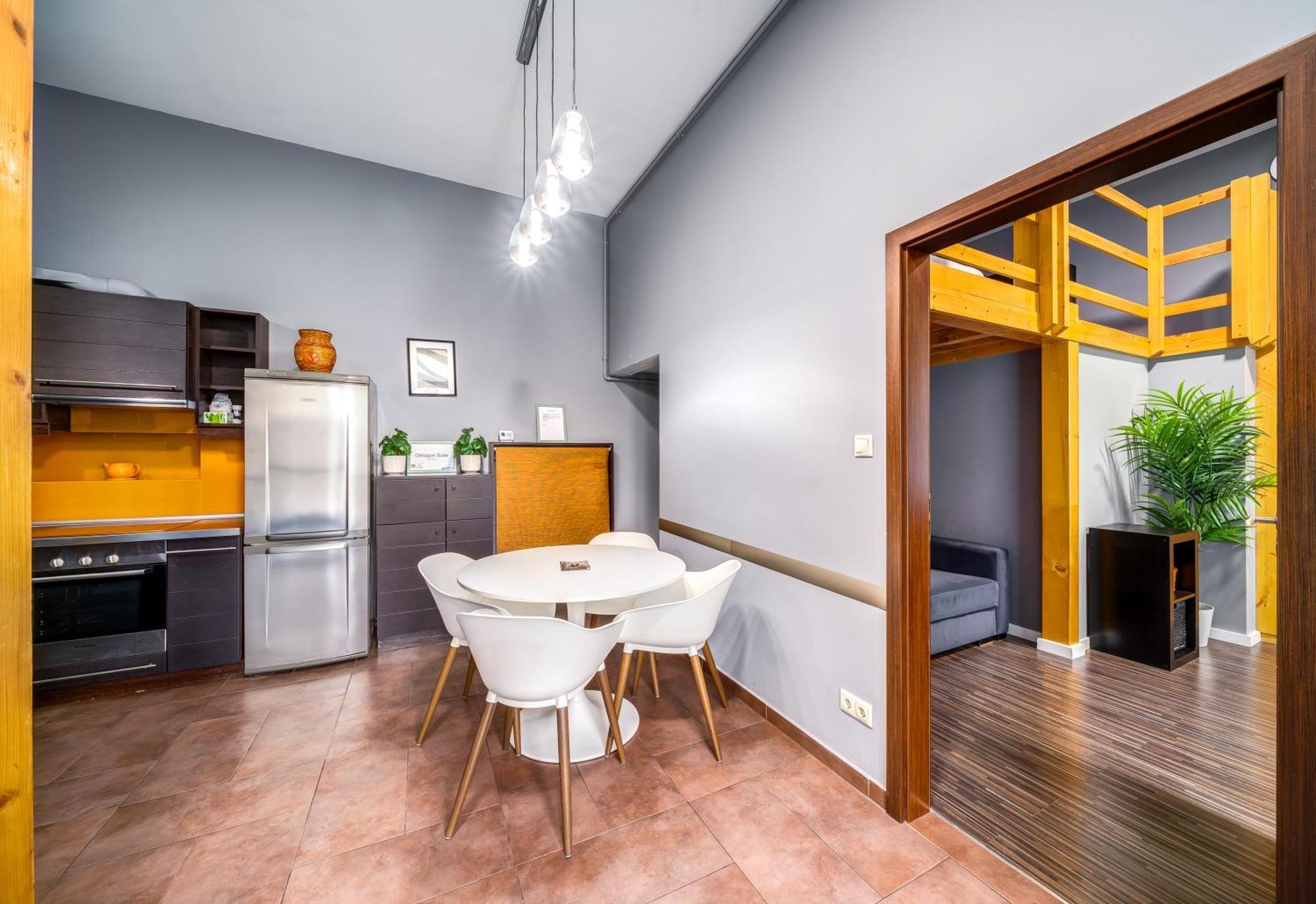 Oktogon Four Residence Budapest Exteriör bild